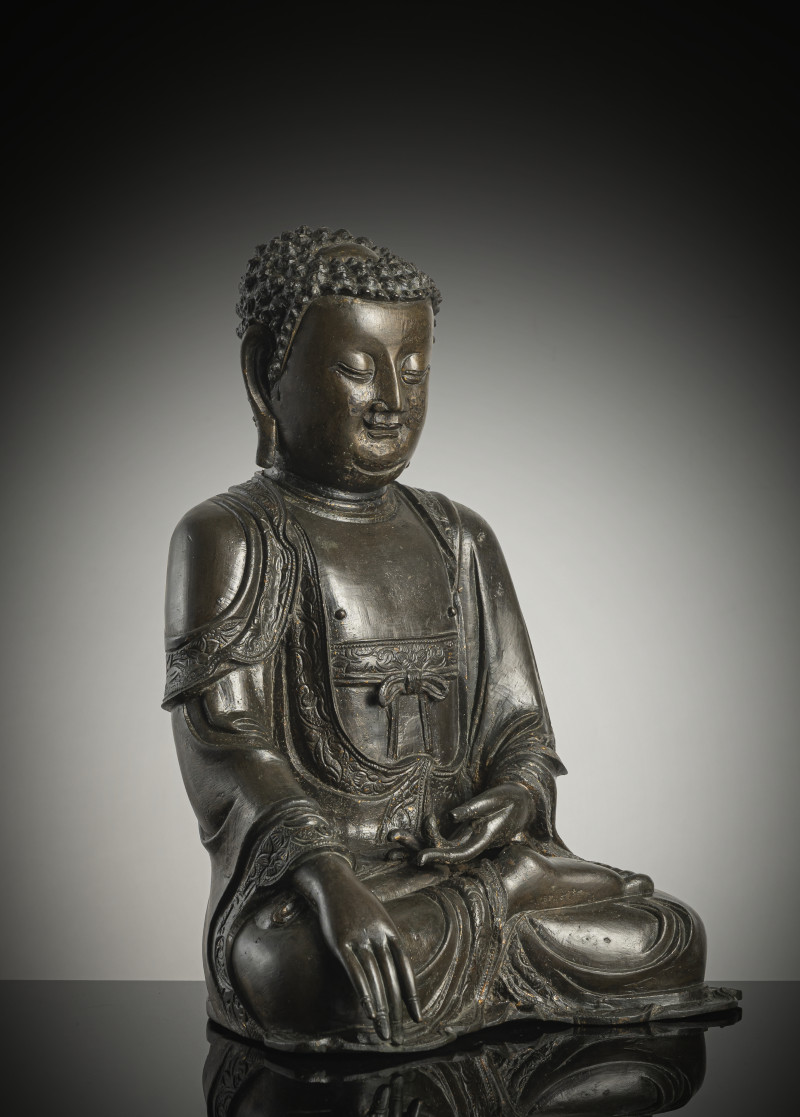 A BRONZE FIGURE OF BUDDHA SHAKYAMUNI - 图2
