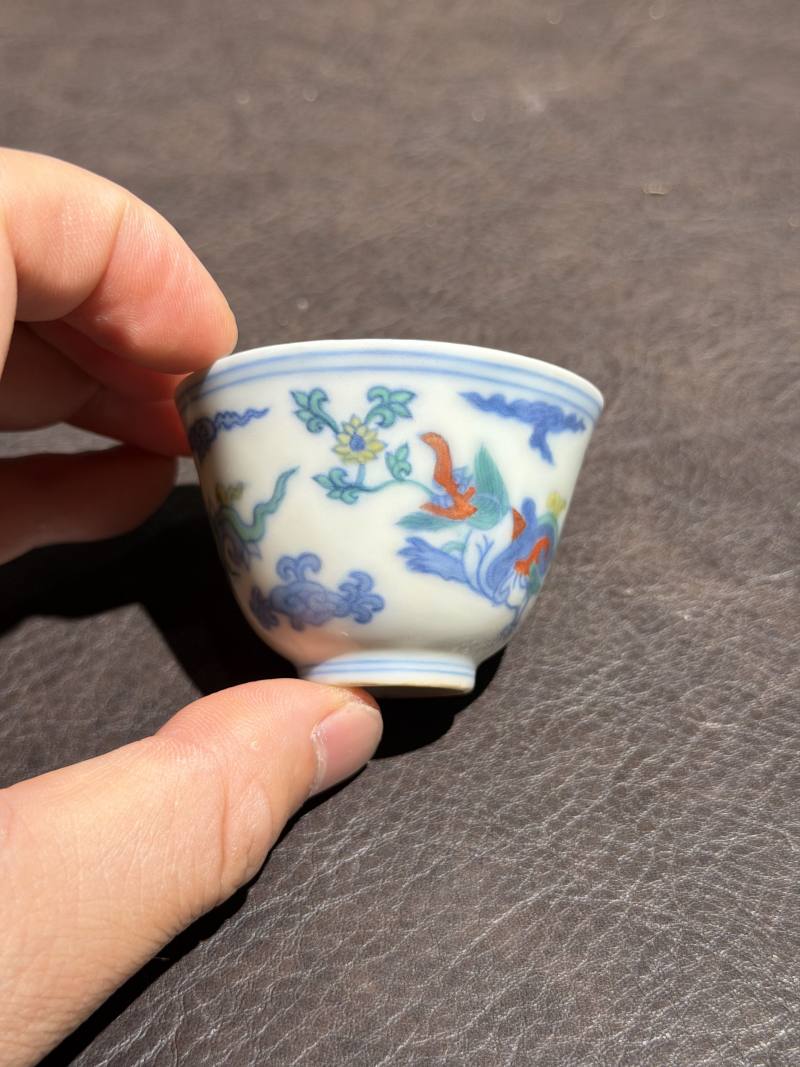 明成化 斗彩螭龙纹杯 - 图6