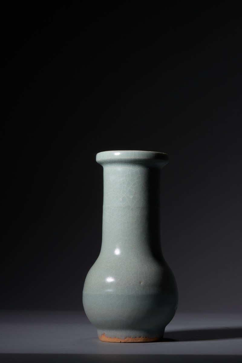 明代 龙泉窑粉青釉箸瓶 - 图2