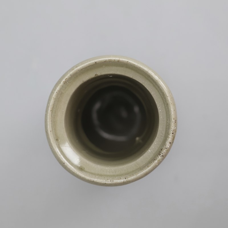 明代 龙泉窑米黄釉箸瓶 - 图8