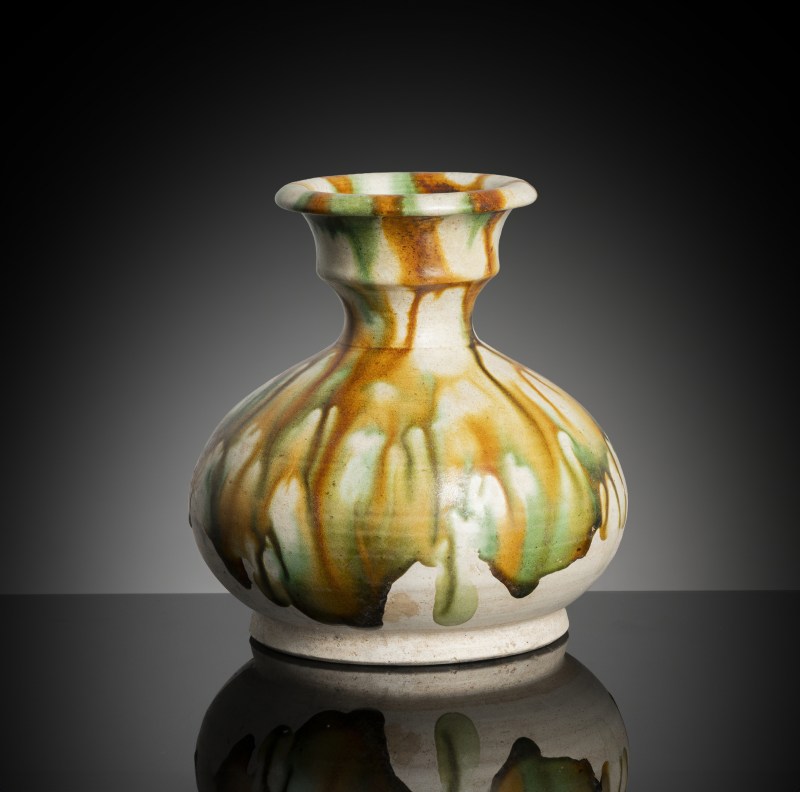A 'Sancai'- glazed earthenware vase