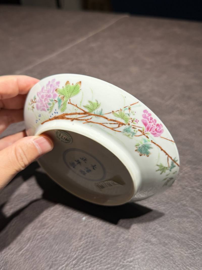 清雍正 粉彩“蝶恋花”纹盘 - 图18