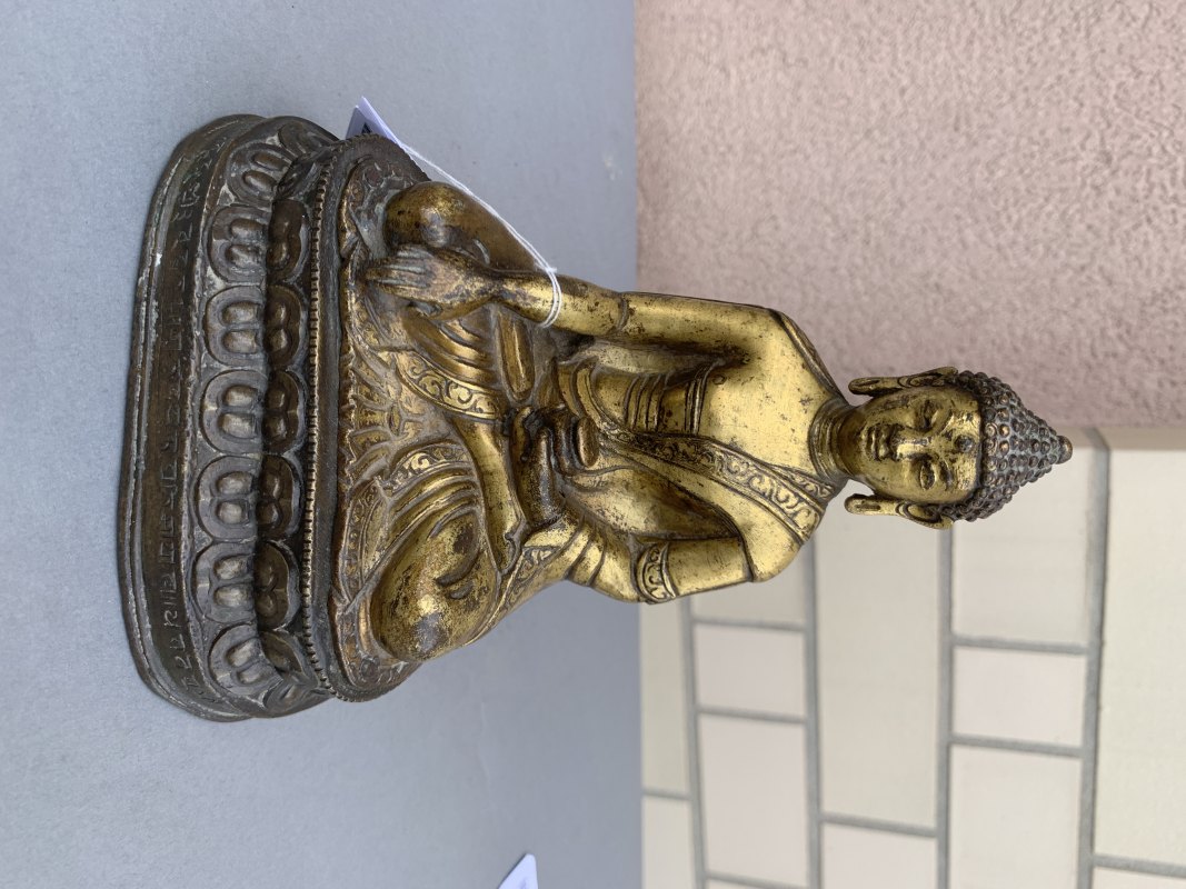 A GILT-COPPER FIGURE OF BUDDHA SHAKYAMUNI - 图6