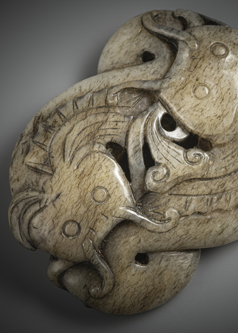 A fine carved grey-green jade pendant in the shape of two catfish - 图2