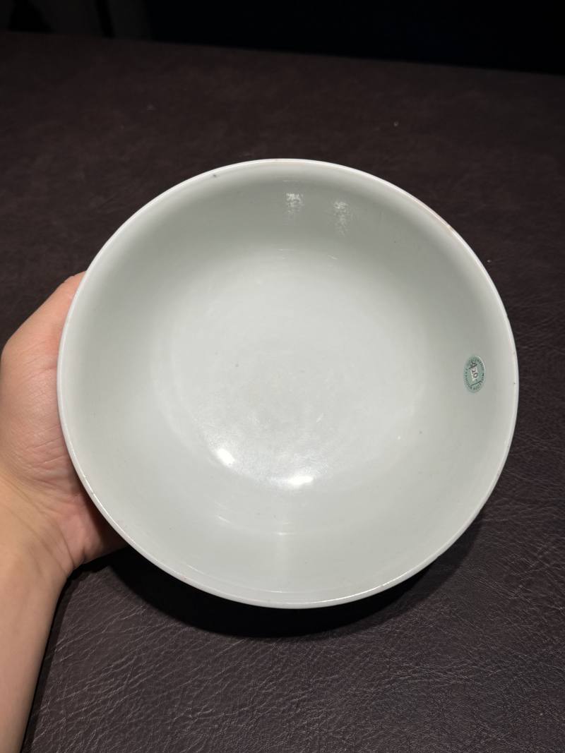 清乾隆 胭脂红地洋彩缠枝花卉纹碗 - 图10