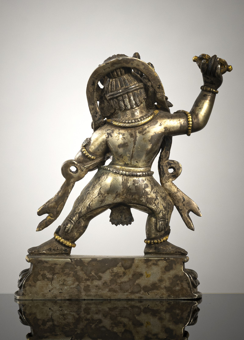 A parcel-gilt lilver figure of Vajrapani - 图2
