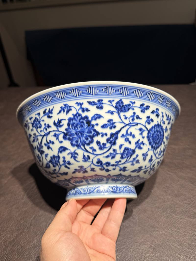 清雍正 青花缠枝莲纹大碗 - 图8