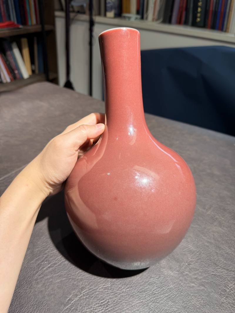 清雍正 霁红釉大天球瓶 - 图4