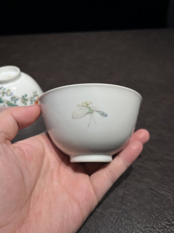 清乾隆 粉彩折枝花卉纹茶圆一对 - 图11