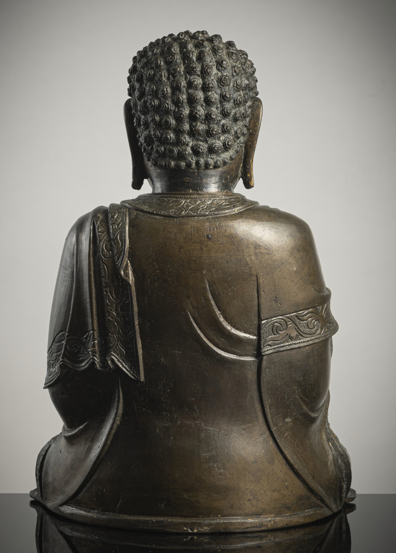 A BRONZE FIGURE OF BUDDHA SHAKYAMUNI - 图3