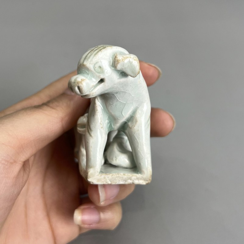 明代 青白釉旺财摆件 - 图15