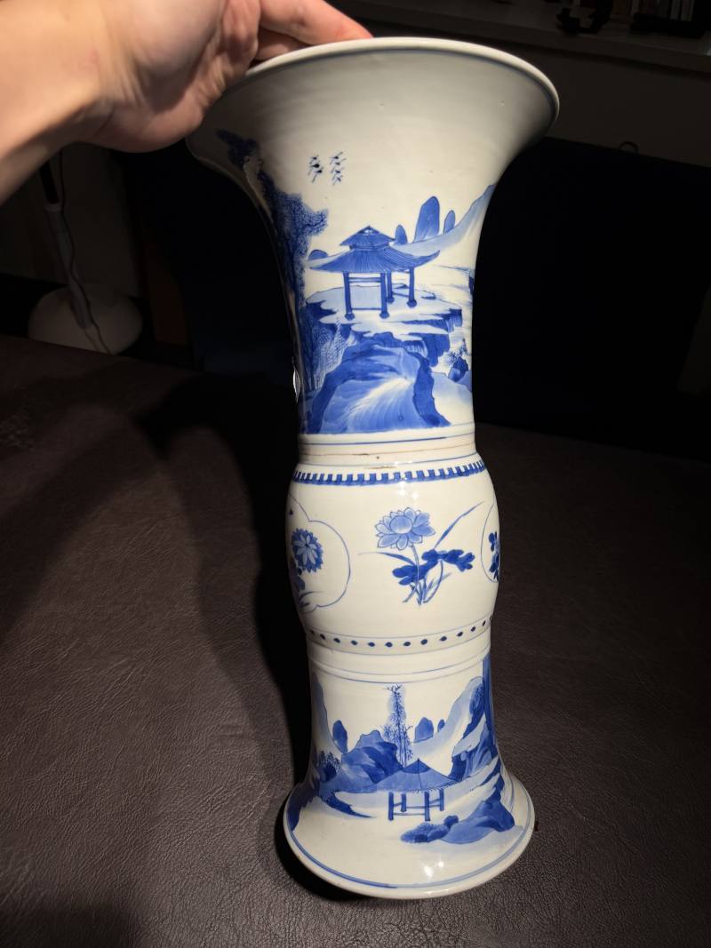 清康熙 青花山水人物故事图花觚 - 图4