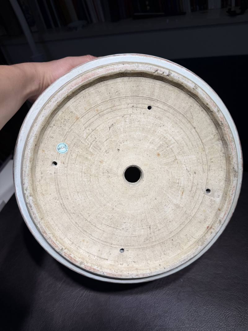 清道光 白釉轧道珊瑚红九龙闹海纹缸 - 图13