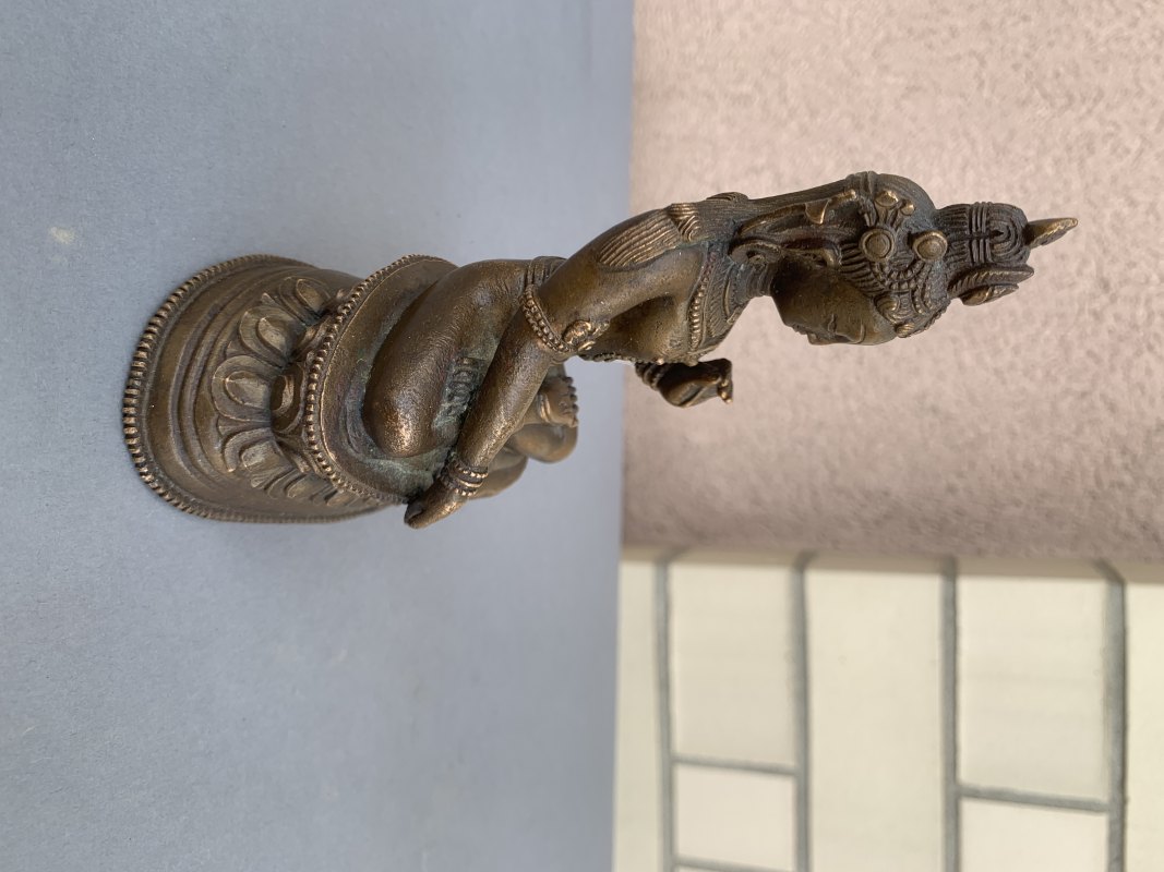 A BRONZE FIGURE OF A TARA - 图7