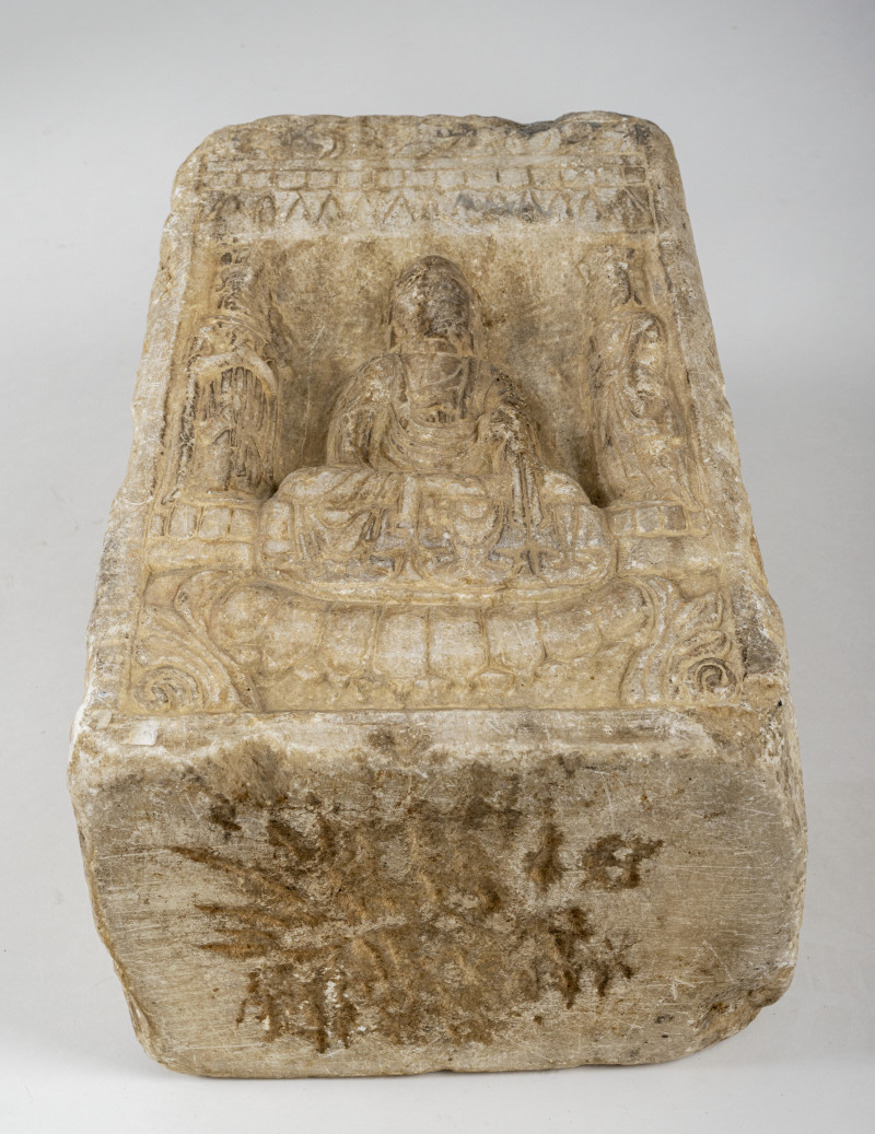 A MARBLE PILLAR DEPICTING VARIOUS BUDDHIST FIGURES - 图6
