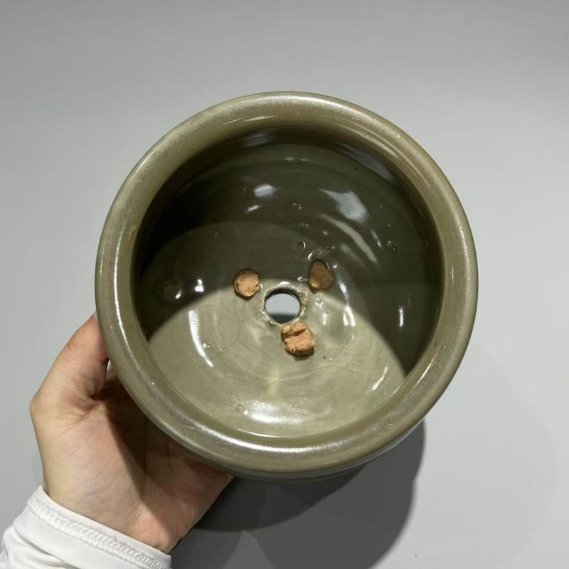 明代 龙泉窑青釉三足炉 - 图5