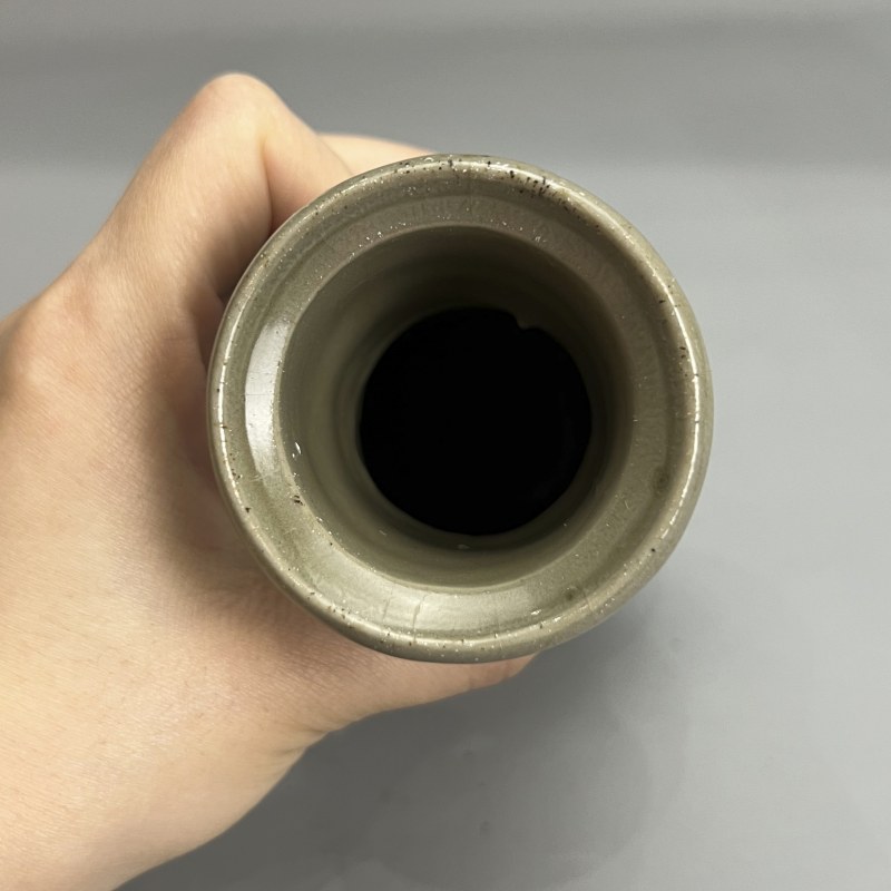 明代 龙泉窑米黄釉箸瓶 - 图10