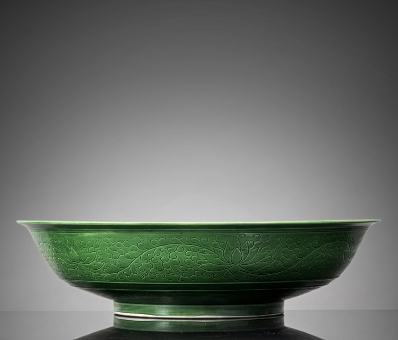 A fine emerald green glazed porcelain bowl - 图2