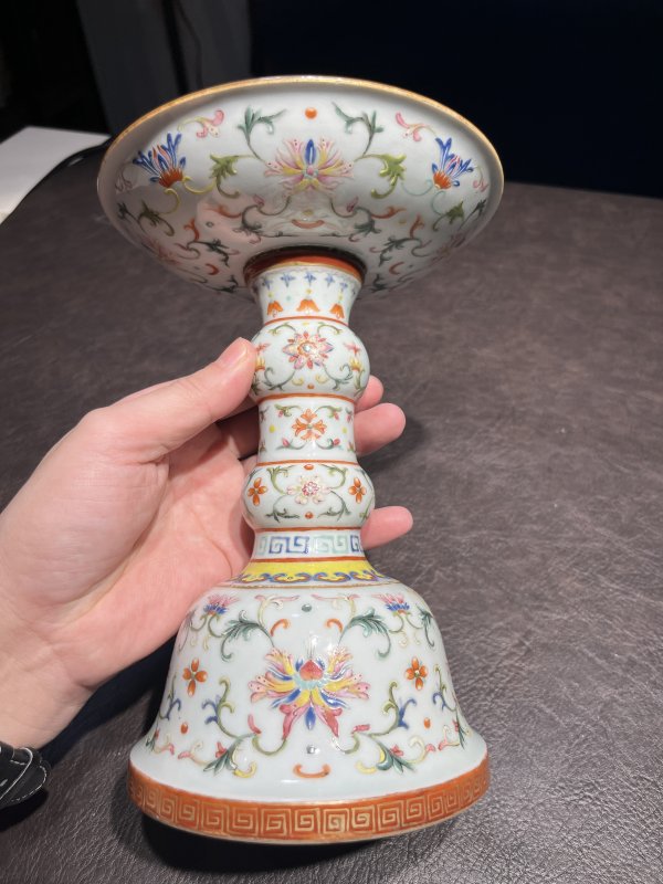 清乾隆 洋彩描金缠枝宝相花觚式供盘一对 - 图16