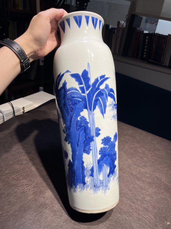 明崇祯 青花“张仙送子”人物故事图筒瓶 - 图9