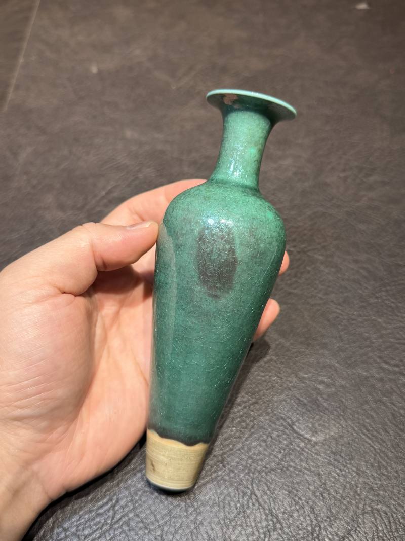 清光绪 苹果绿釉柳叶瓶 - 图5