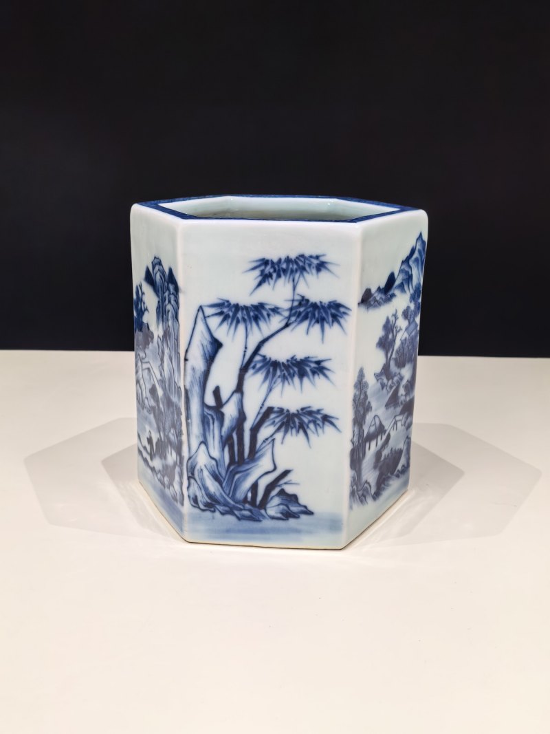 清嘉庆 青花山水人物笔筒 - 图4