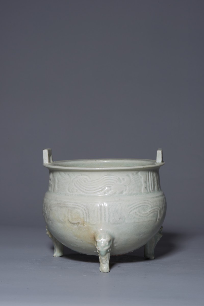 明代 青白釉仿古纹鼎式炉 - 图4