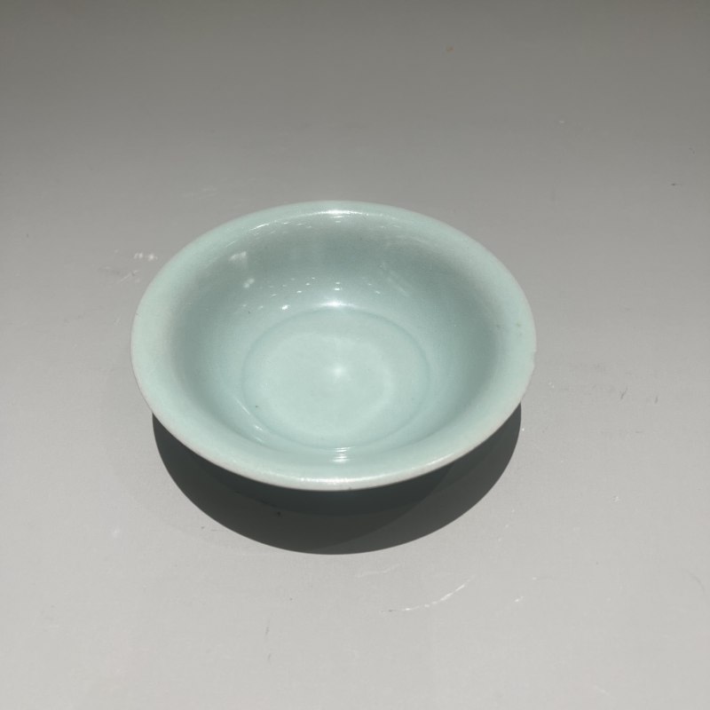 明代 龙泉窑粉青釉莲瓣洗 - 图11