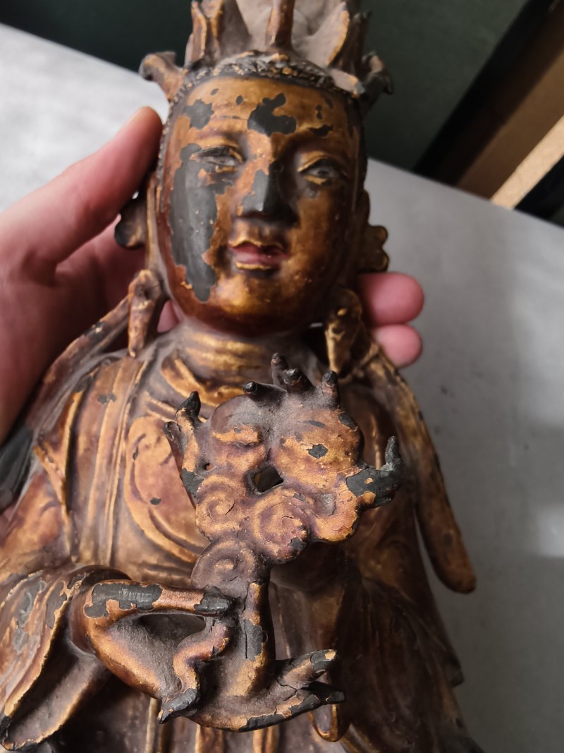 Bronze of Bixia with lacquer gilding depicted seated in a European posture - 图14