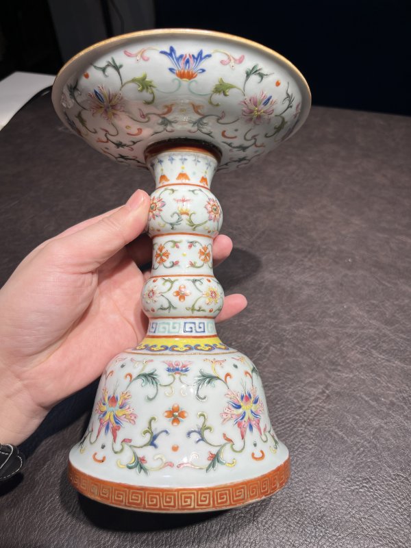 清乾隆 洋彩描金缠枝宝相花觚式供盘一对 - 图17