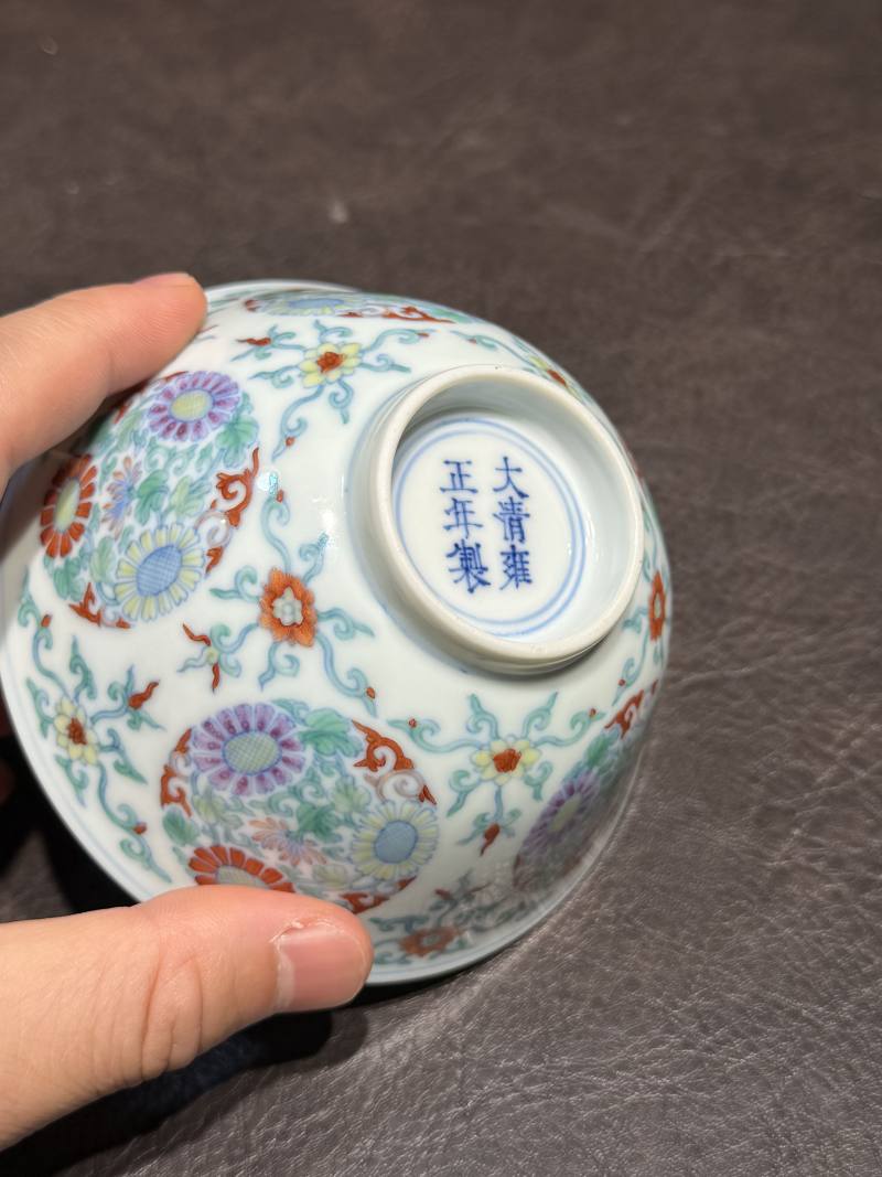 清雍正 斗彩团菊纹碗 - 图22