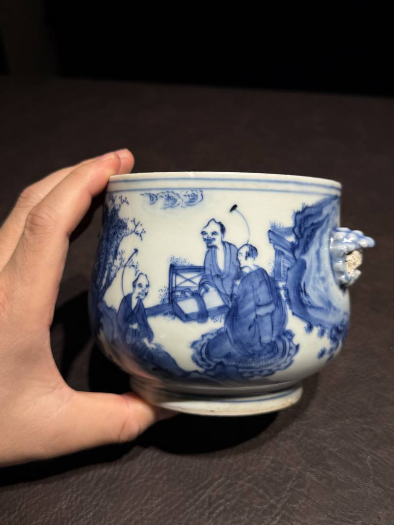 明崇祯 青花罗汉图狮耳炉 - 图7