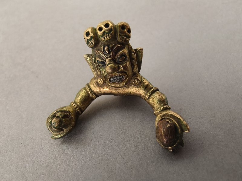 A GILT-BRONZE FIGURE OF VAJRABHAIRAVA - 图15