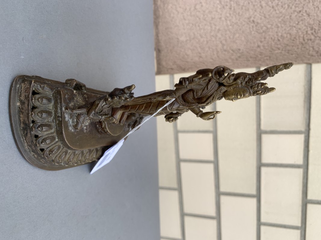 A BRONZE FIGURE OF AMOGHAPASHA - 图9