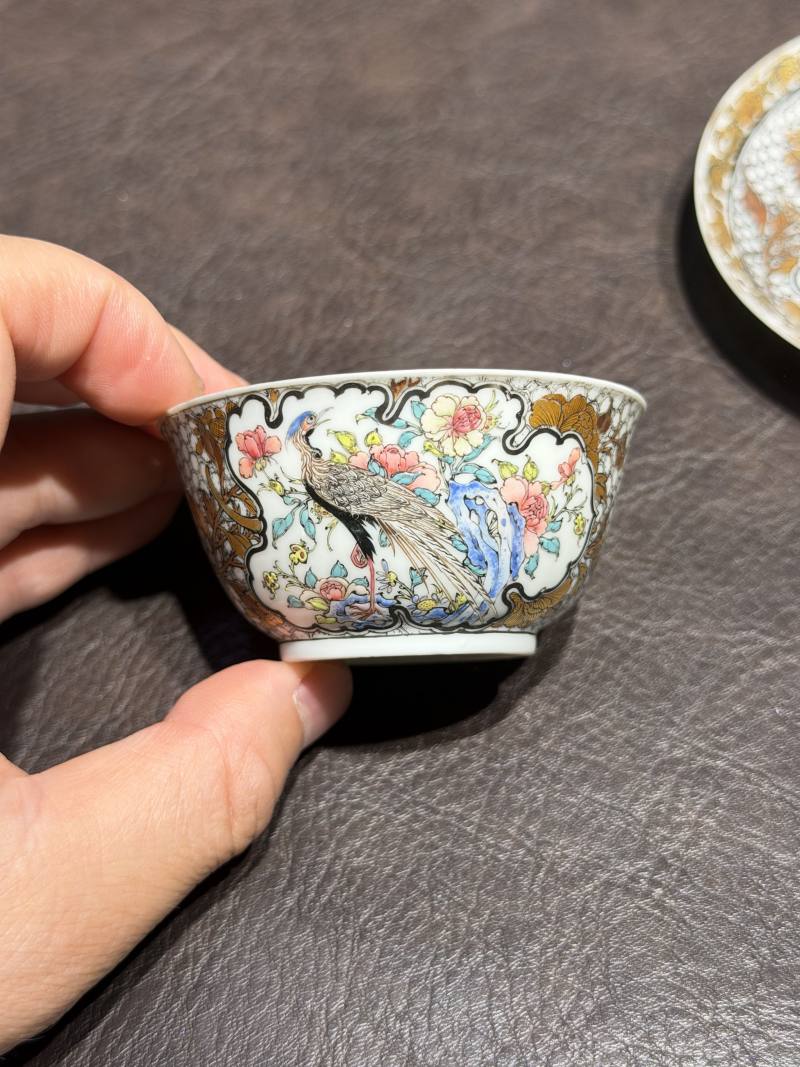 清雍正 广彩花鸟图杯碟一套 - 图6