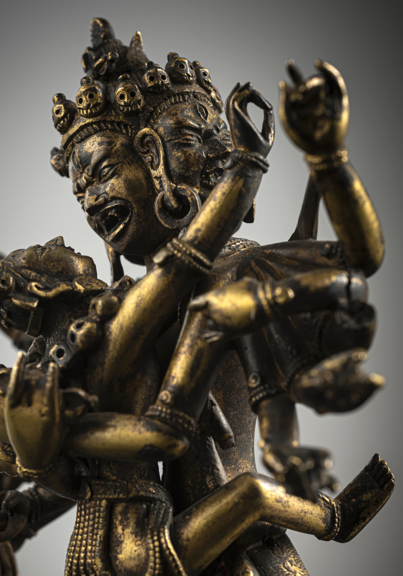 A fire-gilt bronze of Cakrasamvara in yab-yum with attributes - 图3