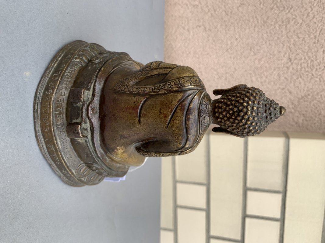 A GILT-COPPER FIGURE OF BUDDHA SHAKYAMUNI - 图8