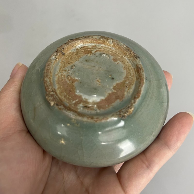 明代 高丽青釉暗刻花卉纹油壶 - 图13