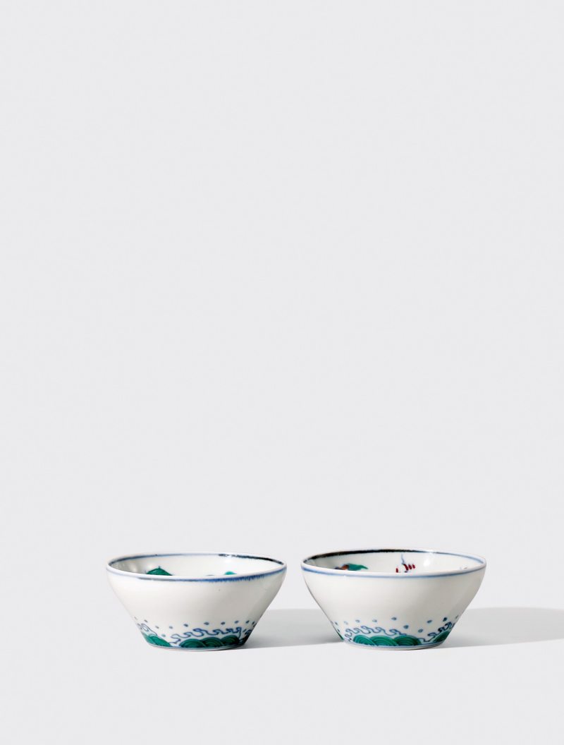 清雍正·斗彩龙纹折腰杯（一对）