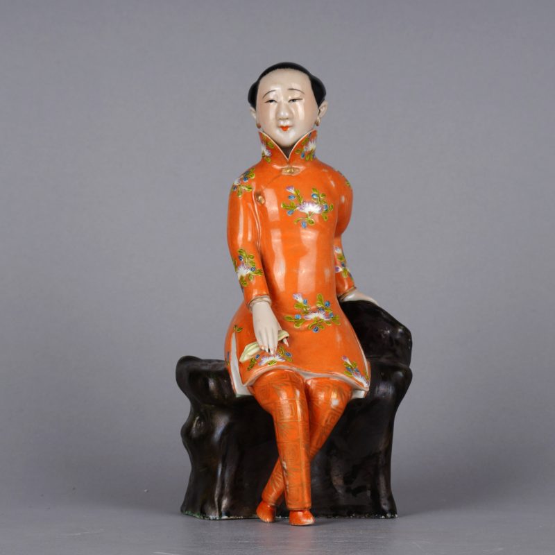 民国 粉彩仕女瓷塑