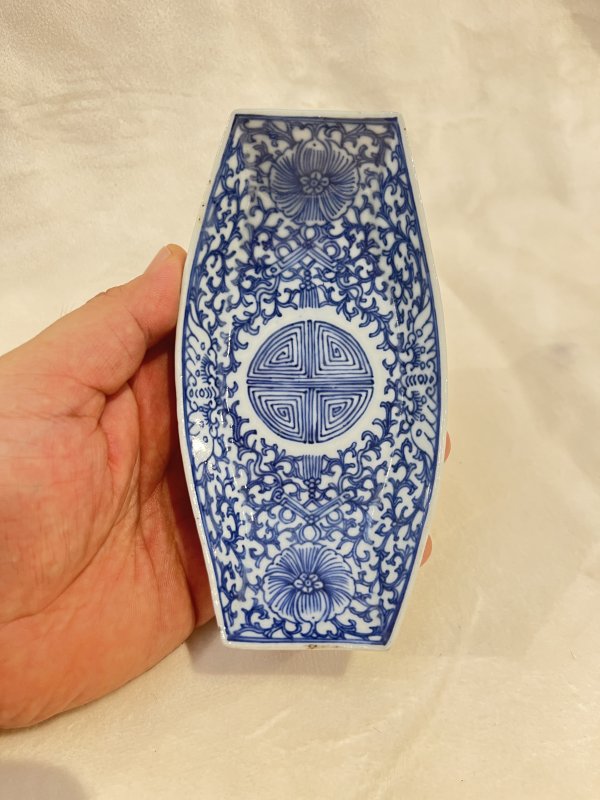 青花缠枝莲纹盏托一套 - 图8