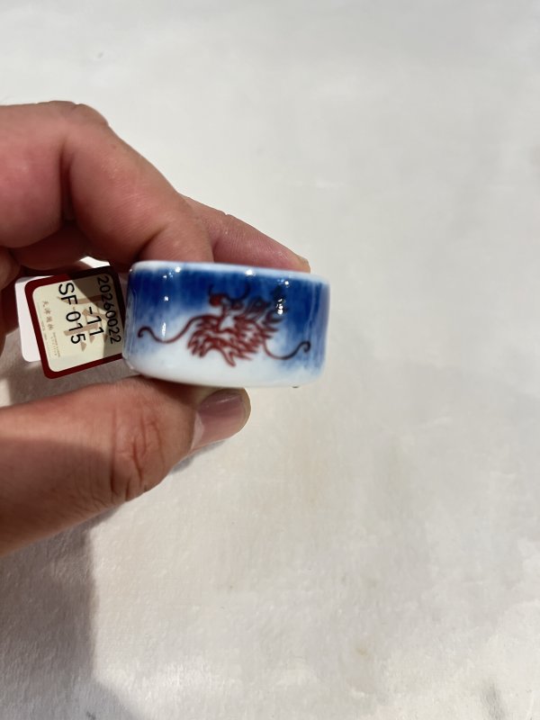 青花釉里红云龙三现纹鸟罐一套 - 图20