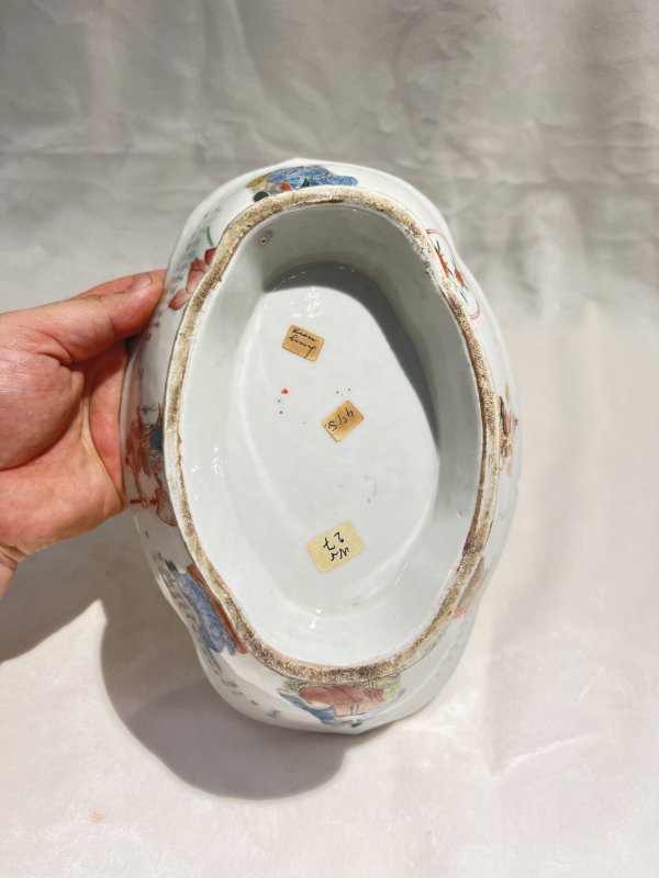 粉彩无双谱海棠形高足碗 - 图8