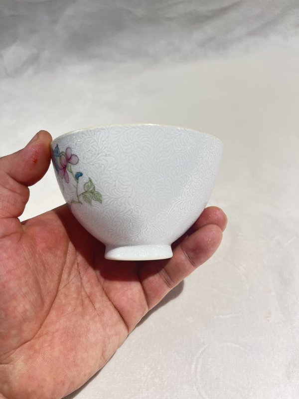 粉地扎道粉彩花卉纹鸡心杯一对 - 图10