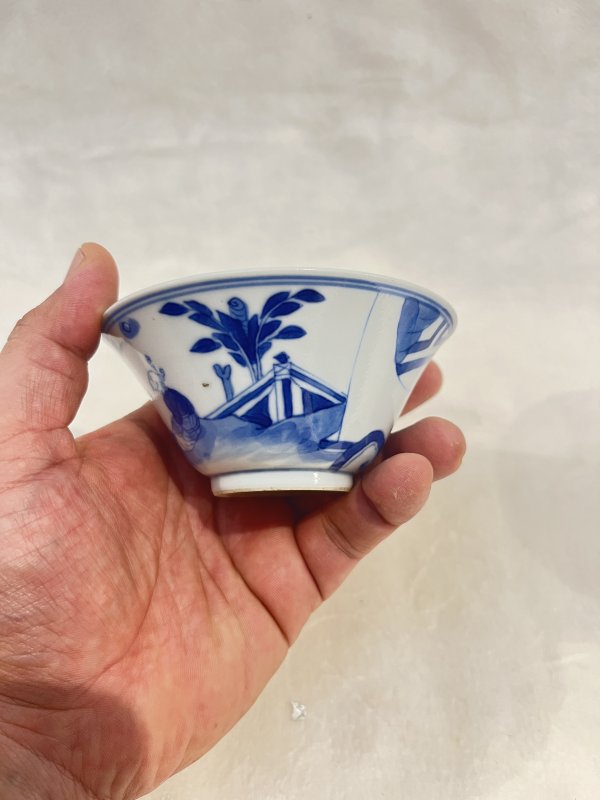 青花高仕童子纹斗笠盏一对 - 图4