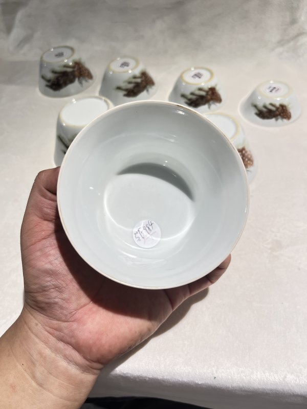 粉彩灵鹿献瑞纹套杯一套 - 图6