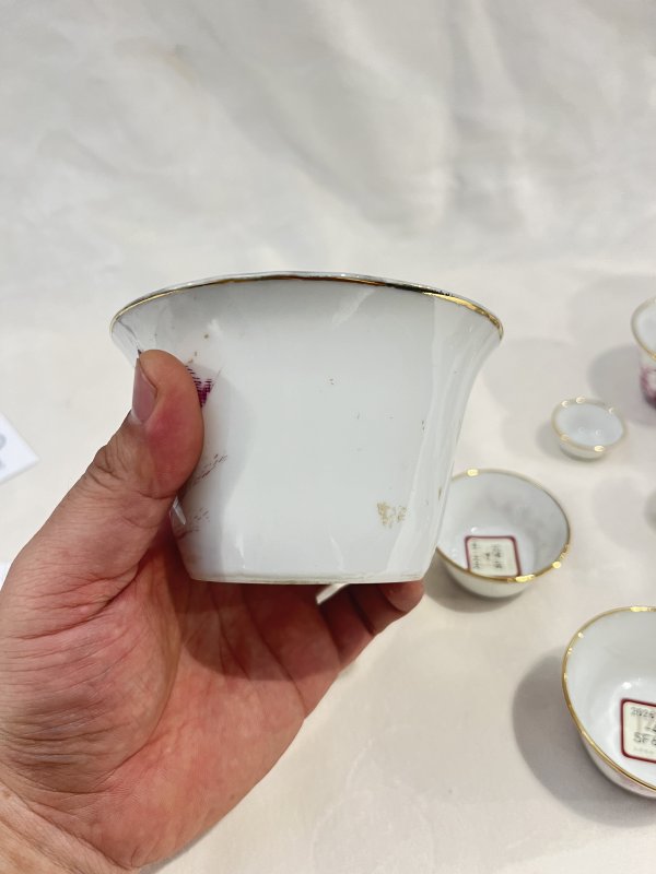 胭脂红彩山水纹套杯一套 - 图5