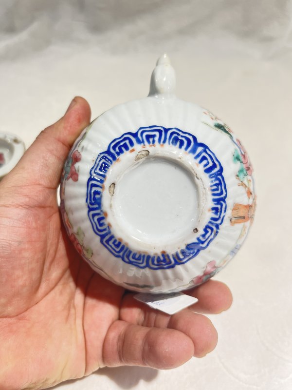 粉彩五子夺魁纹提梁壶 - 图9