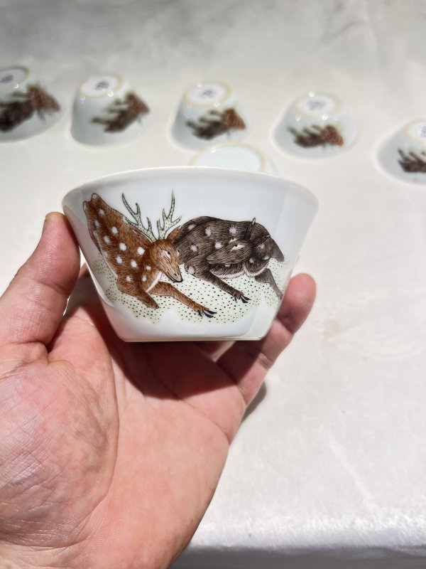 粉彩灵鹿献瑞纹套杯一套 - 图8