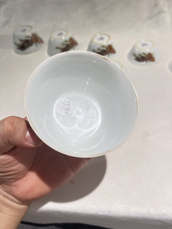 粉彩灵鹿献瑞纹套杯一套 - 图9